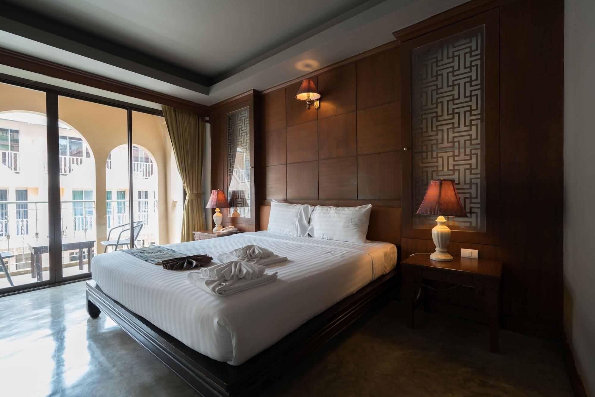 Hotel Minatale Phuket à Patong Extérieur photo