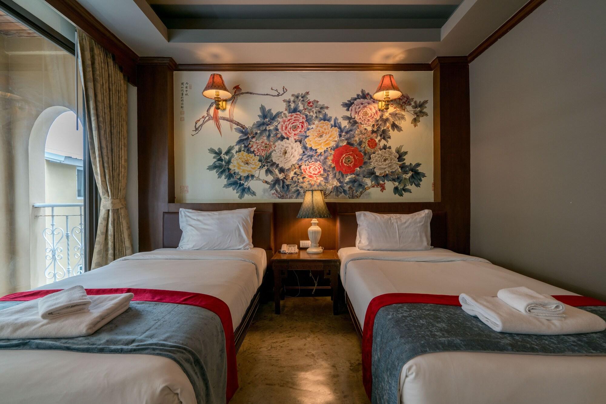 Hotel Minatale Phuket à Patong Extérieur photo