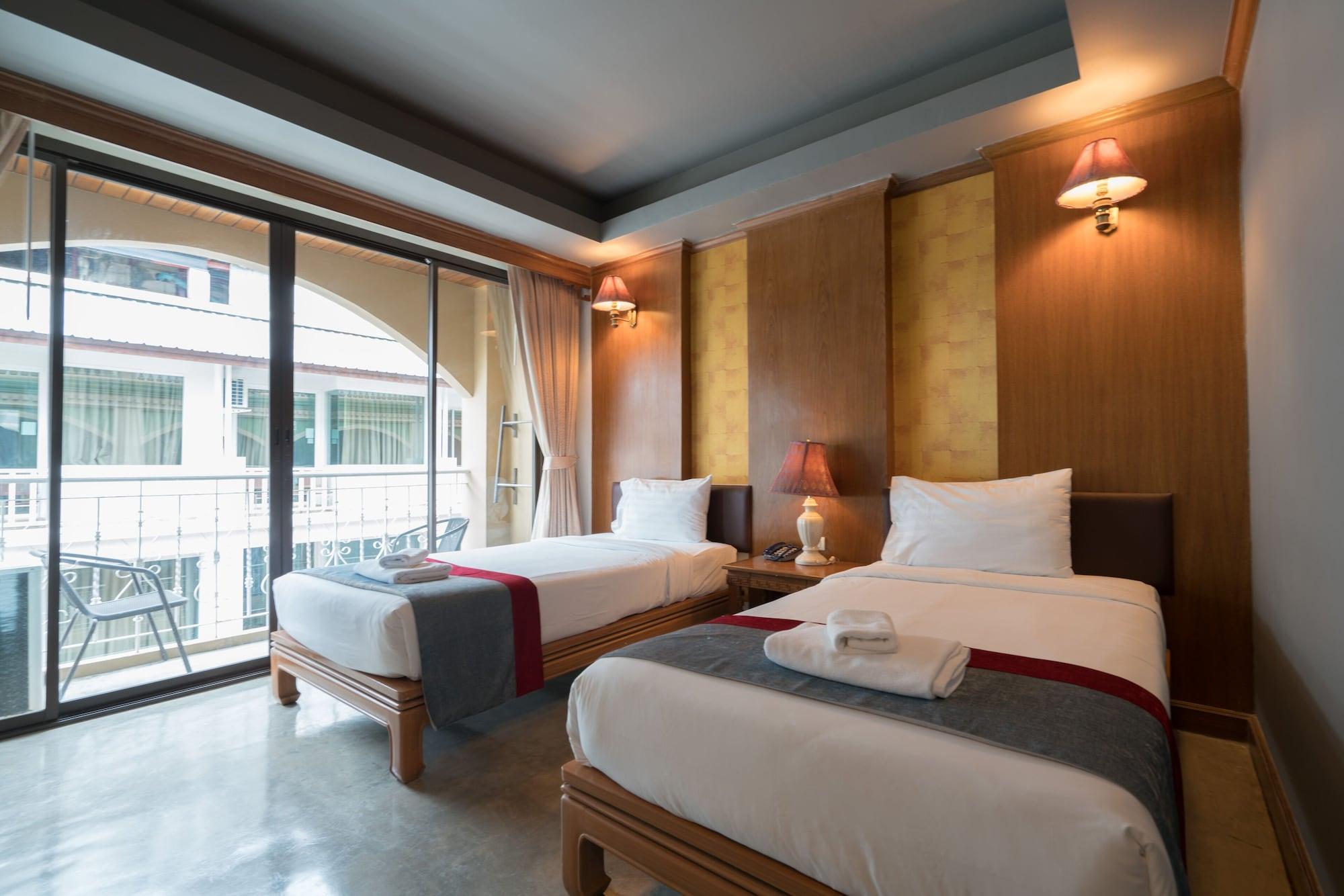 Hotel Minatale Phuket à Patong Extérieur photo