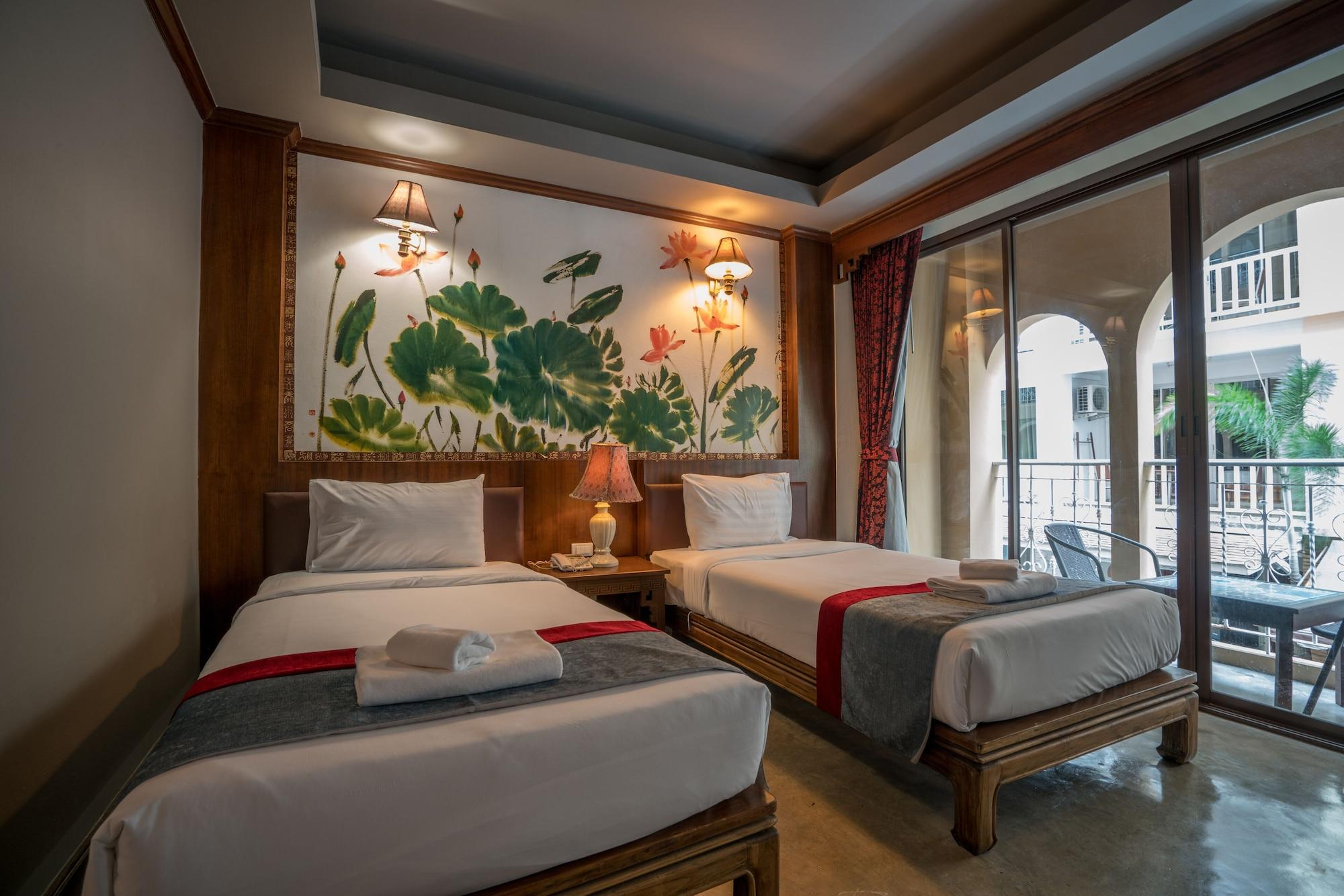Hotel Minatale Phuket à Patong Extérieur photo