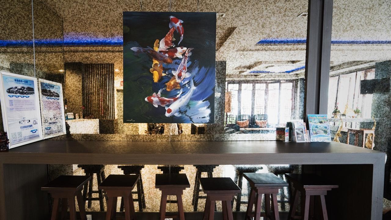 Hotel Minatale Phuket à Patong Extérieur photo